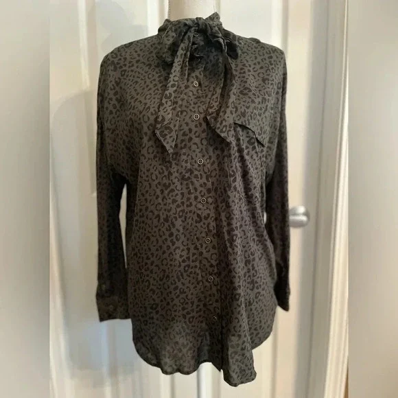 Zara animal leopard print khaki button down shirt size XS - Picture 3 of 12